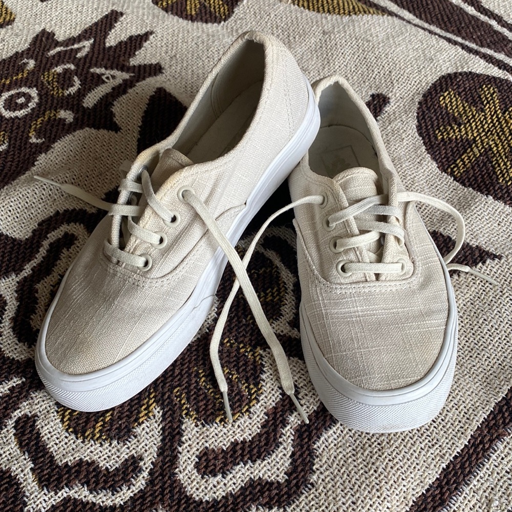 Cream linen vans